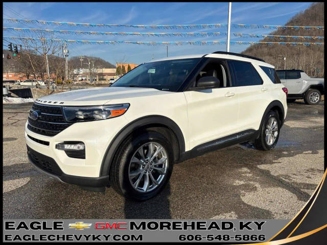 2021 Ford Explorer XLT 4WD photo