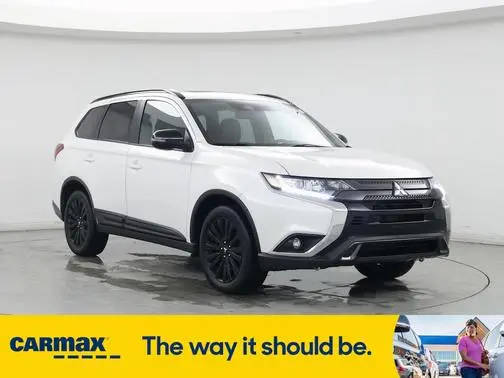 2020 Mitsubishi Outlander LE 4WD photo