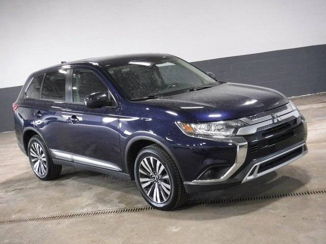 2020 Mitsubishi Outlander ES 4WD photo