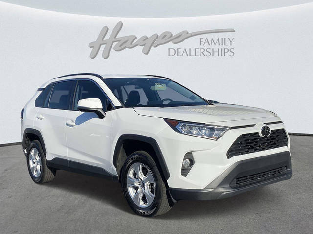 2021 Toyota RAV4 XLE FWD photo