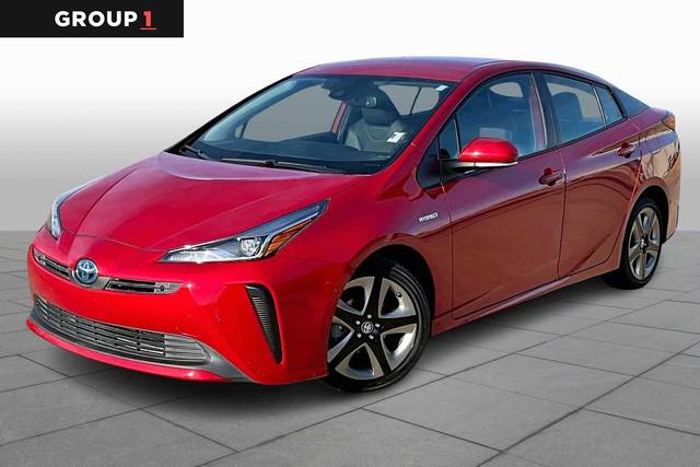 2021 Toyota Prius XLE FWD photo