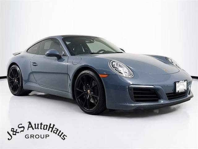 2018 Porsche 911 Carrera RWD photo