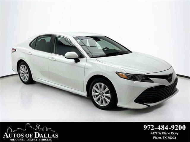 2020 Toyota Camry LE FWD photo