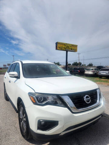 2020 Nissan Pathfinder SV FWD photo