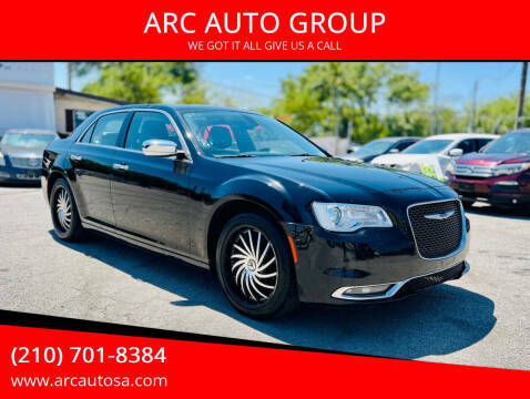 2020 Chrysler 300 Limited RWD photo