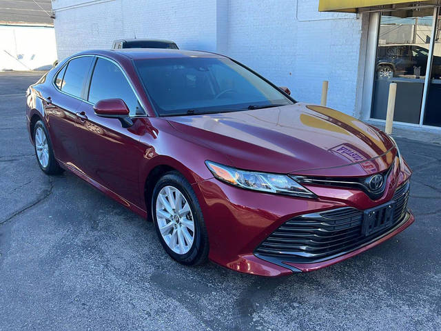 2020 Toyota Camry LE FWD photo