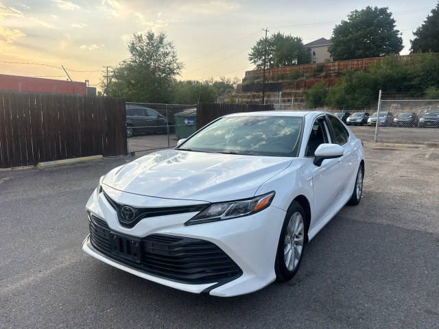 2020 Toyota Camry LE FWD photo