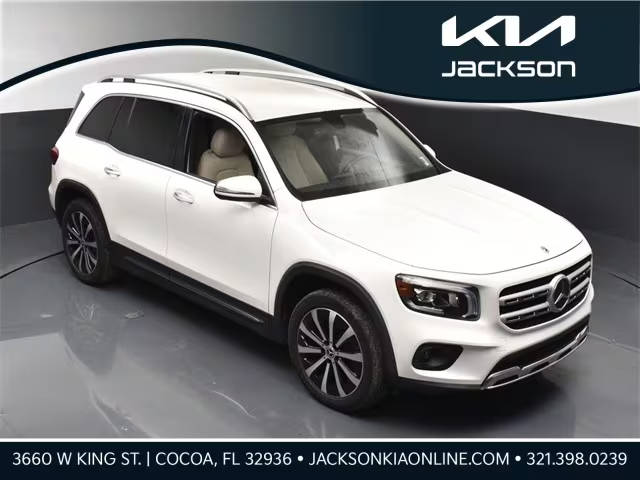 2021 Mercedes-Benz GLB-Class GLB 250 FWD photo