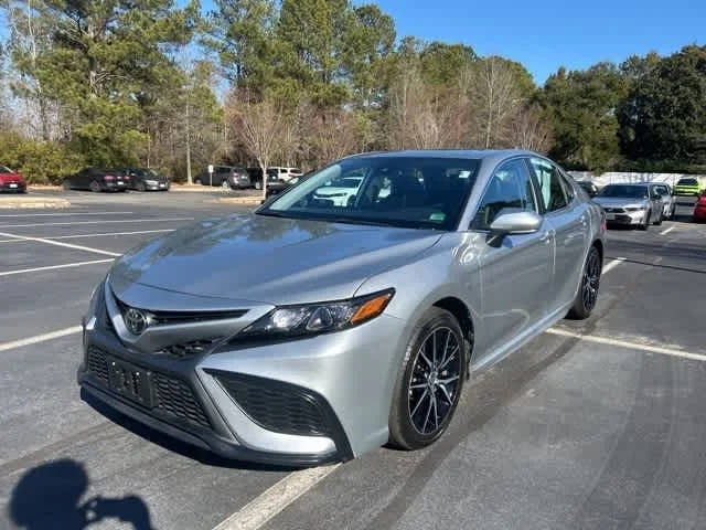 2021 Toyota Camry SE FWD photo