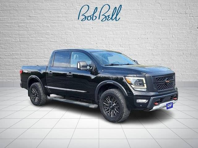 2021 Nissan Titan PRO-4X 4WD photo