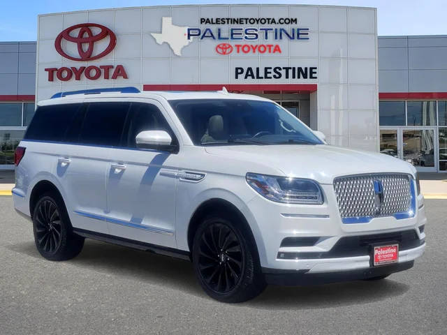 2021 Lincoln Navigator Reserve 4WD photo