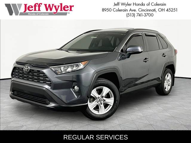 2021 Toyota RAV4 XLE FWD photo