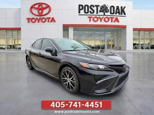 2021 Toyota Camry SE FWD photo