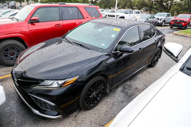 2021 Toyota Camry XSE FWD photo