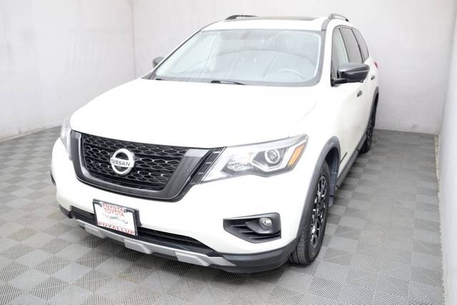 2020 Nissan Pathfinder SL 4WD photo