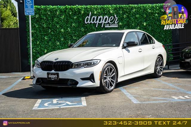 2021 BMW 3 Series 330e RWD photo