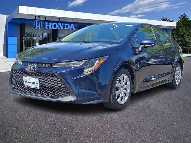 2021 Toyota Corolla LE FWD photo