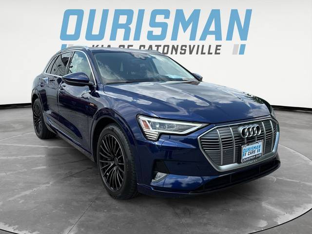 2021 Audi e-tron Premium AWD photo