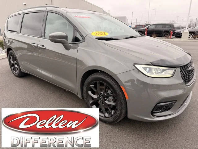 2021 Chrysler Pacifica Minivan Touring L FWD photo