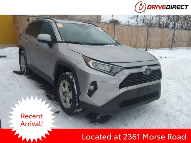 2021 Toyota RAV4 XLE AWD photo