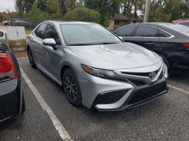 2021 Toyota Camry SE FWD photo