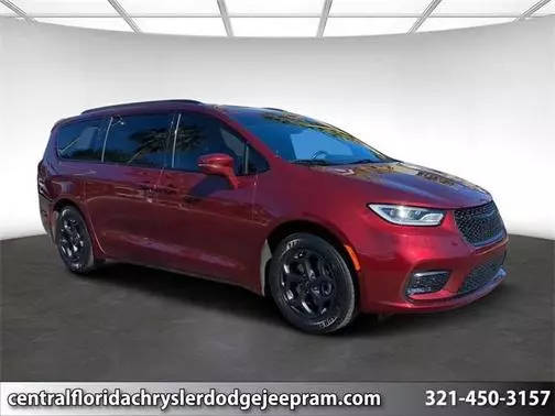 2021 Chrysler Pacifica Minivan Hybrid Touring L FWD photo