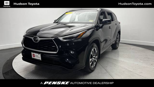 2021 Toyota Highlander XLE AWD photo