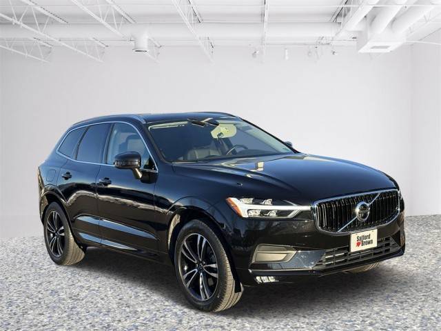 2021 Volvo XC60 Momentum AWD photo