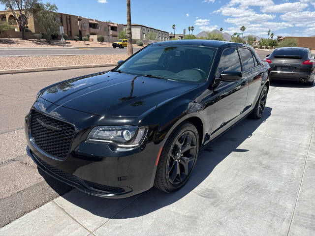 2021 Chrysler 300 Touring RWD photo