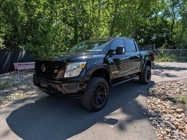 2021 Nissan Titan SV 4WD photo