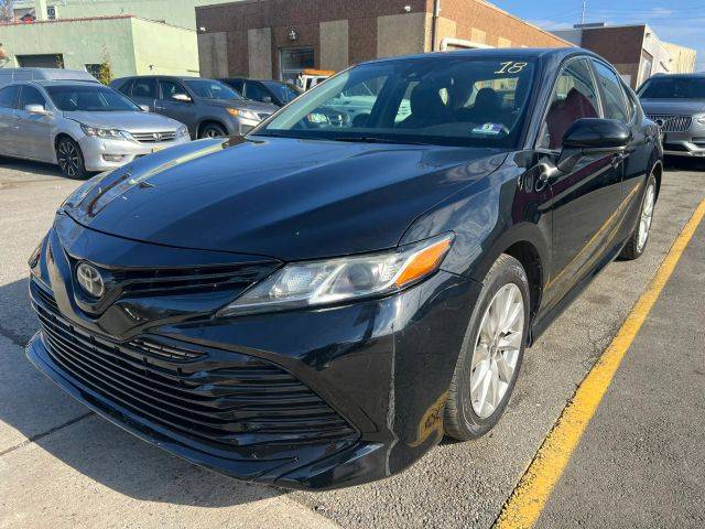 2020 Toyota Camry LE FWD photo