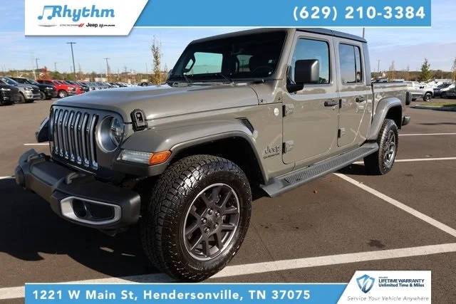 2021 Jeep Gladiator Overland 4WD photo