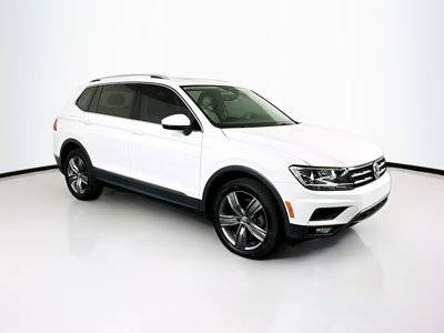 2021 Volkswagen Tiguan SEL FWD photo