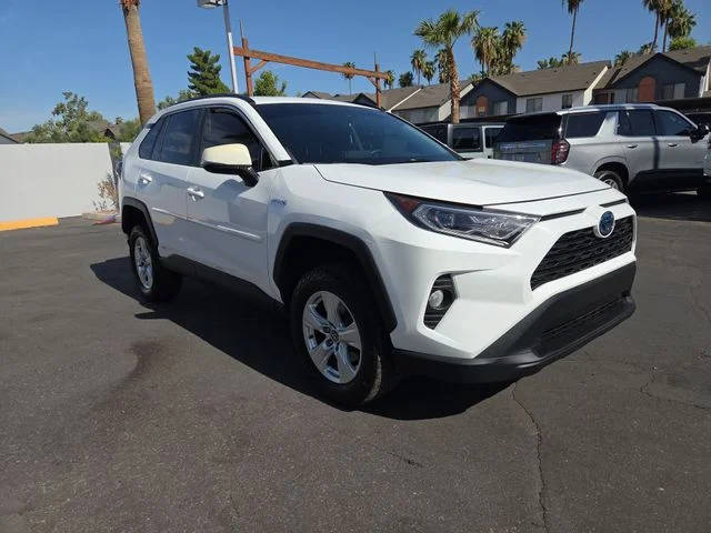2021 Toyota RAV4 Hybrid XLE AWD photo