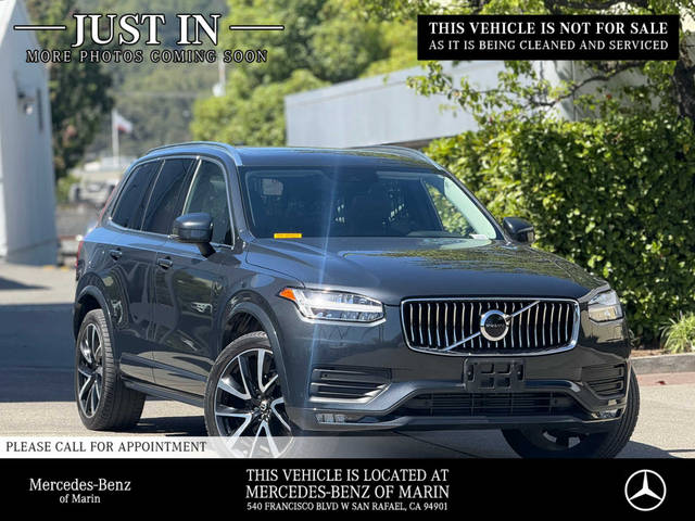 2021 Volvo XC90 Momentum AWD photo