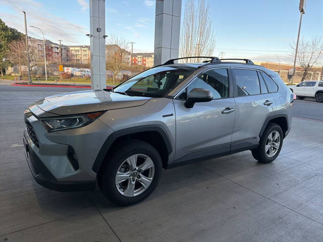 2021 Toyota RAV4 Hybrid XLE AWD photo