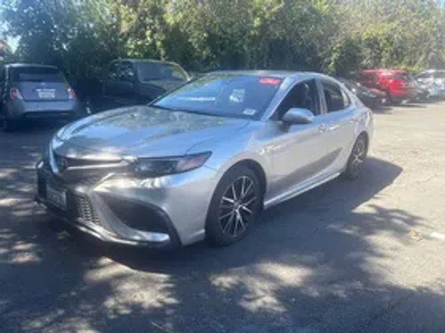 2021 Toyota Camry SE FWD photo