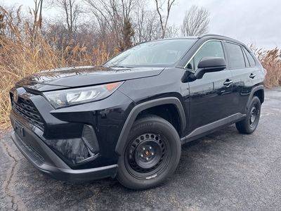 2021 Toyota RAV4 LE AWD photo
