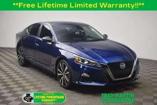 2021 Nissan Altima 2.5 SR AWD photo