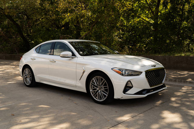 2021 Genesis G70 2.0T RWD photo