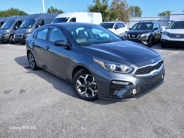 2021 Kia Forte LXS FWD photo