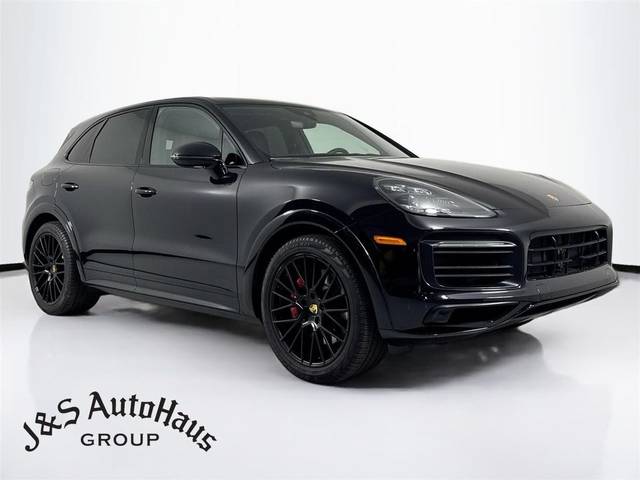 2021 Porsche Cayenne GTS AWD photo