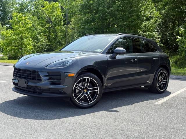 2020 Porsche Macan AWD photo
