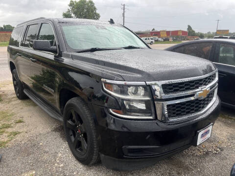 2020 Chevrolet Suburban LT 4WD photo