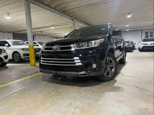2017 Toyota Highlander Limited Platinum AWD photo