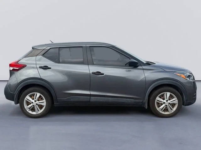 2020 Nissan Kicks S FWD photo