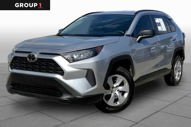 2021 Toyota RAV4 LE FWD photo