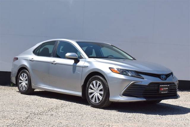 2021 Toyota Camry Hybrid LE FWD photo