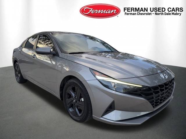 2021 Hyundai Elantra SEL FWD photo