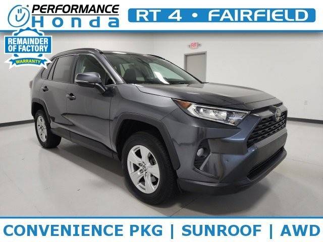 2021 Toyota RAV4 XLE AWD photo